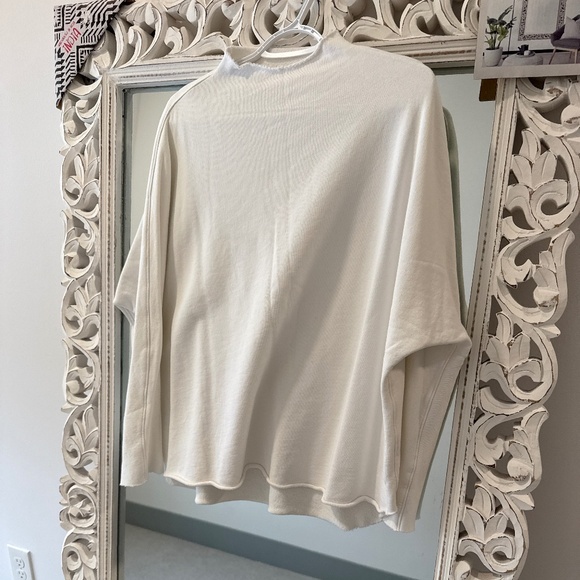 EUC Frank & Eileen Effie Capelet - Picture 3 of 5